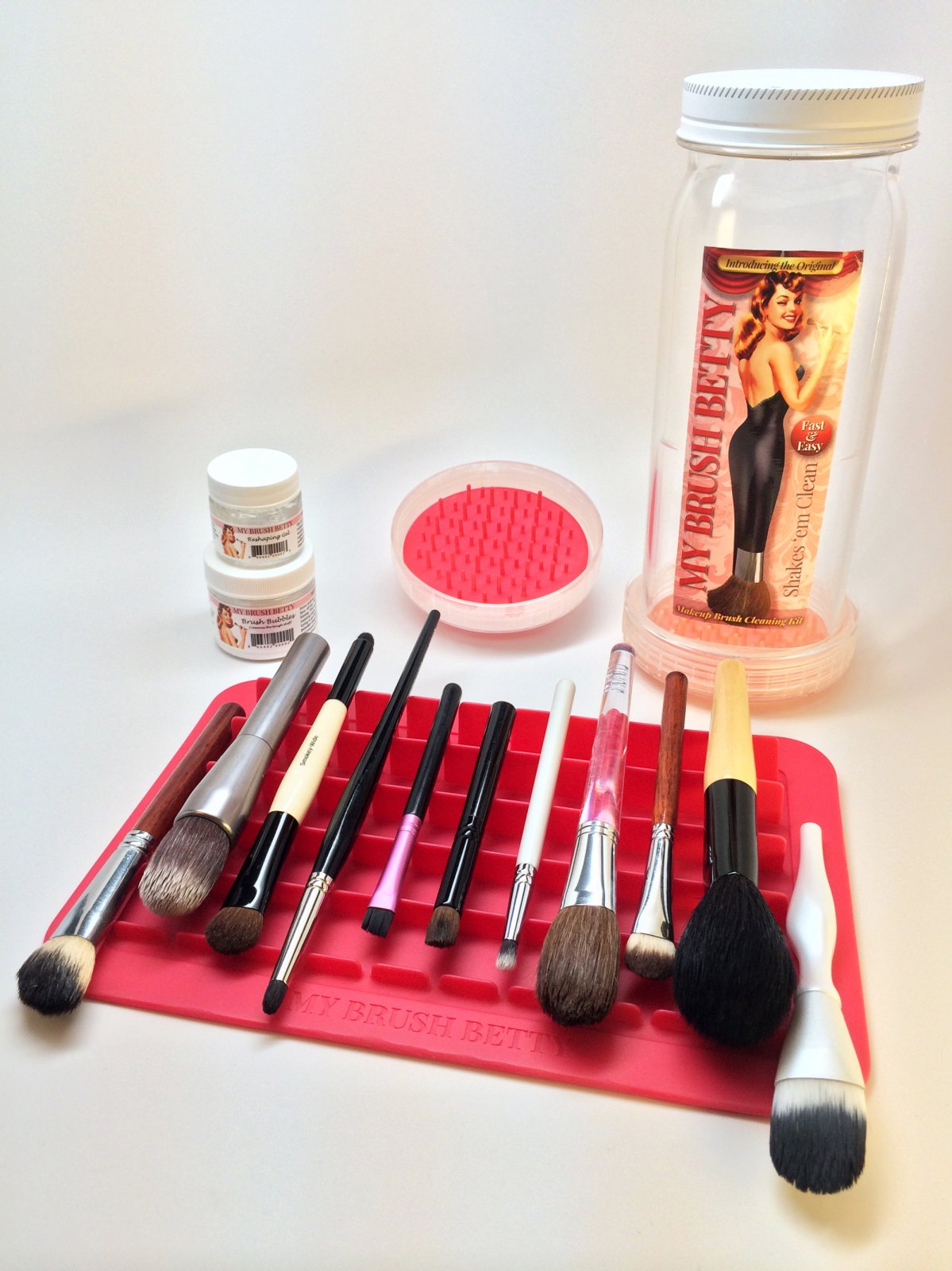 ($23 Value) e.l.f. Candy Cane 7 Piece Holiday Makeup Brush Set, Face & Eye