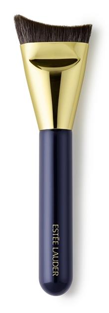 Estee Lauder's new Sculpting Foundation Brush is a short hair brush with a unique sickle-like toe shape.